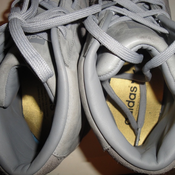 ADIDAS GRAY SUEDE AND LEATHER HIGH TOP SNEAKER, MENS SHOE SIZE 9 / 42.5 - Picture 7 of 10